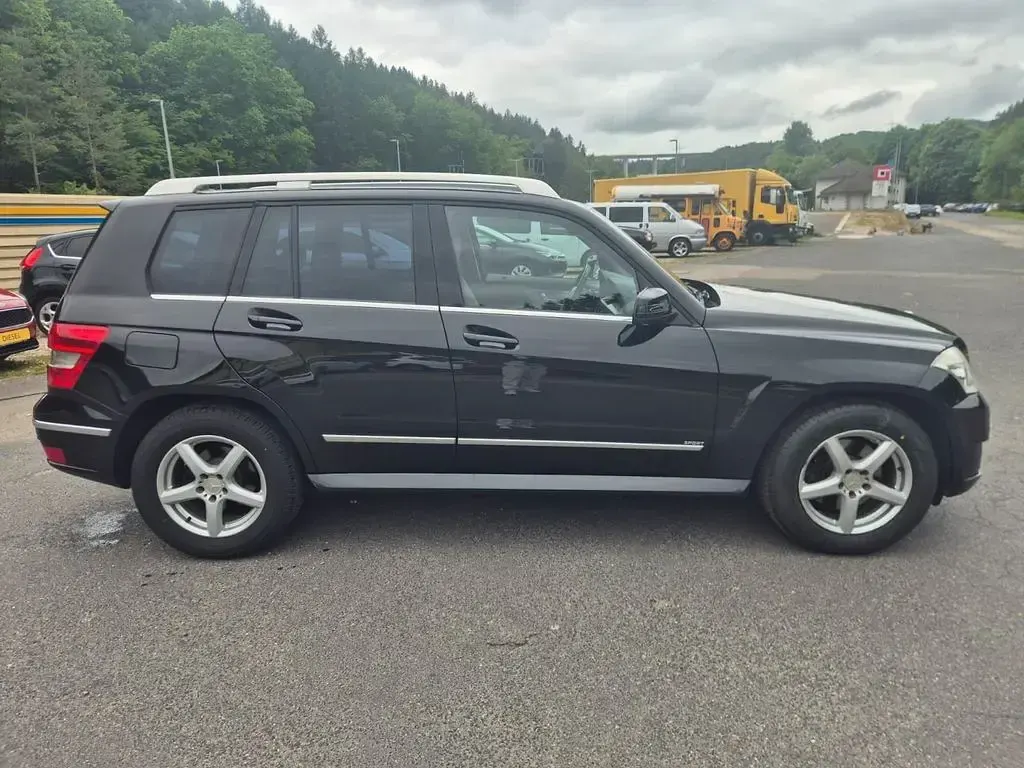 Używany Mercedes GLK320 224 KM (164 kW) 2008 Czarny SUV