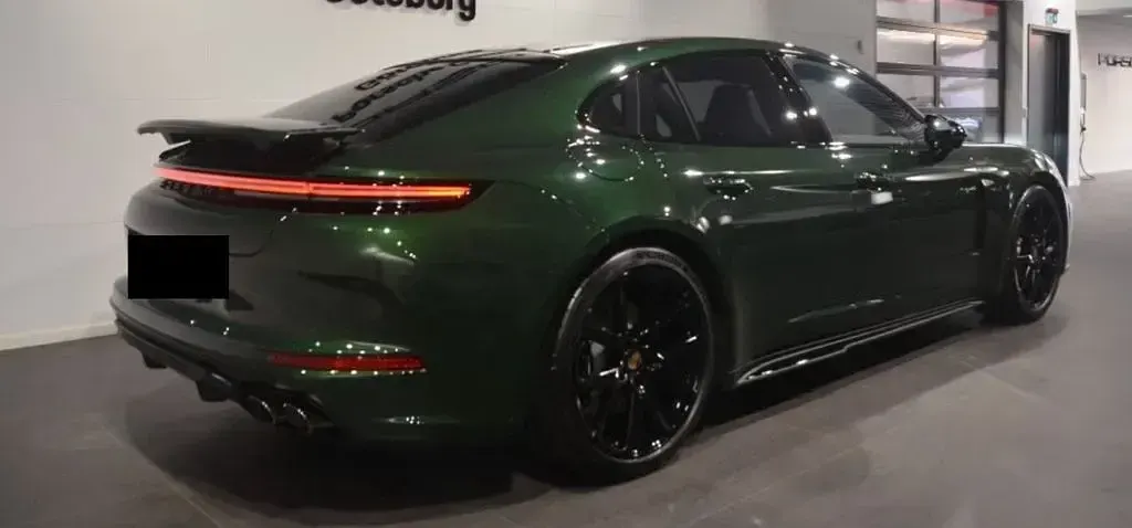 Gebraucht Porsche Panamera 4S Chrono 544 PS (400 kW) 2025 Oakgrün neo Limousine