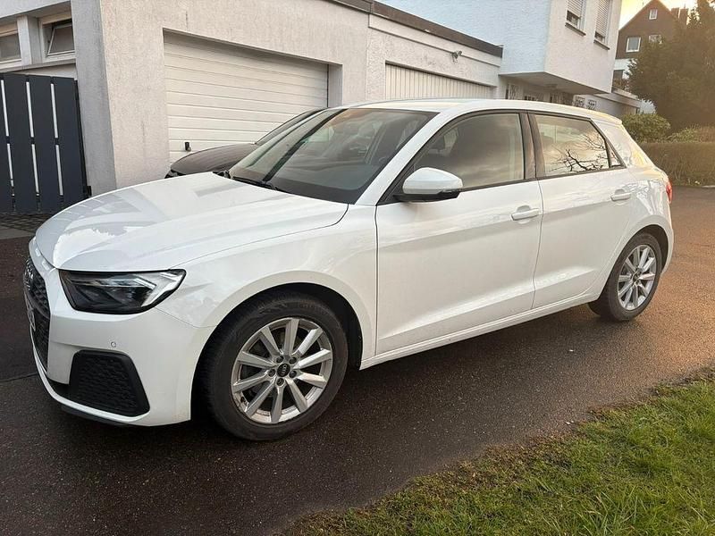 Gebraucht Audi A1 110 PS (80 kW) 2023 Weiß SUV