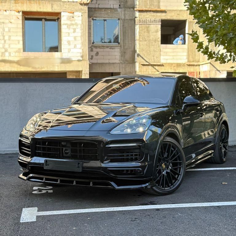 Schwarz Gebraucht 2021 Porsche Cayenne SUV | 69.999 € - Bild 1/4