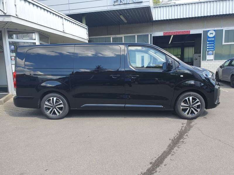 Neu Citroën Spacetourer 177 PS (130 kW) 2025 Schwarz Van / Kleinbus