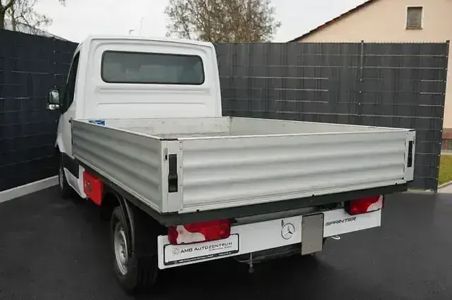 Second-hand Mercedes Sprinter 170 CP (125 kW) 2022 Alb Van