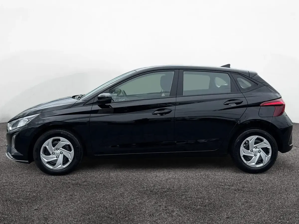 Neu Hyundai i20 Comfort 90 PS (66 kW) 2026 Grau Kleinwagen