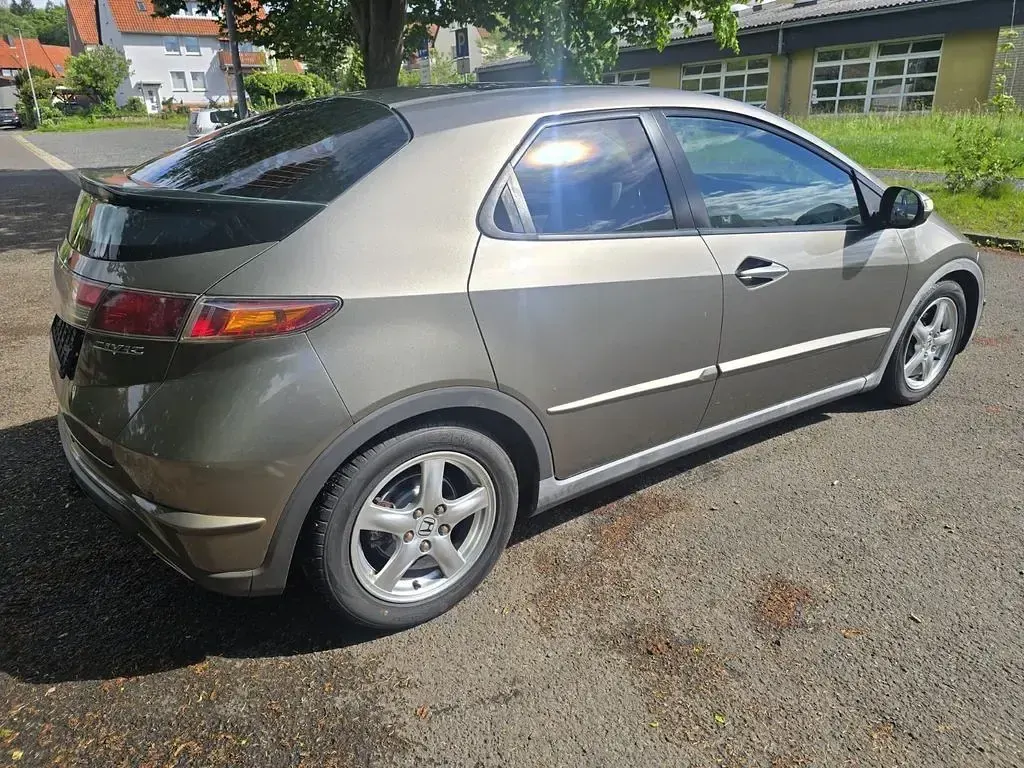 Gebraucht Honda Civic Executive 140 PS (102 kW) 2007 Braun Limousine