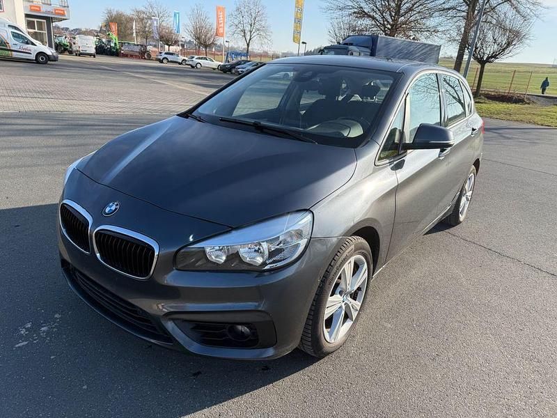Gebraucht BMW 216 Advantage 116 PS (85 kW) 2017 Grau Kombi