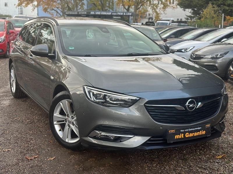 Grau Gebraucht 2017 Opel Insignia Kombi | 9.990 € (Fairer Preis) - Bild 1/4