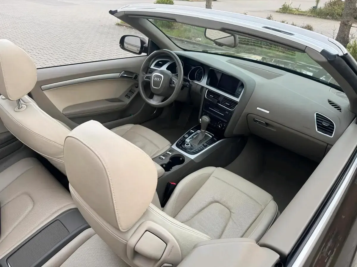 Gebraucht Audi A5 Cabriolet 190 PS (139 kW) 2010 Braun Cabrio