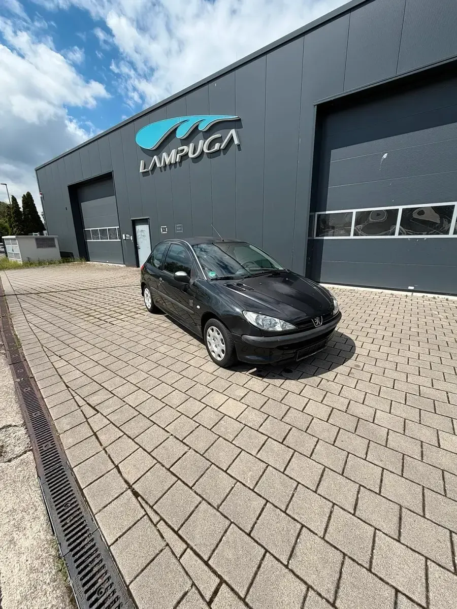 Gebraucht Peugeot 206 60 PS (44 kW) 2004 Schwarz Kleinwagen