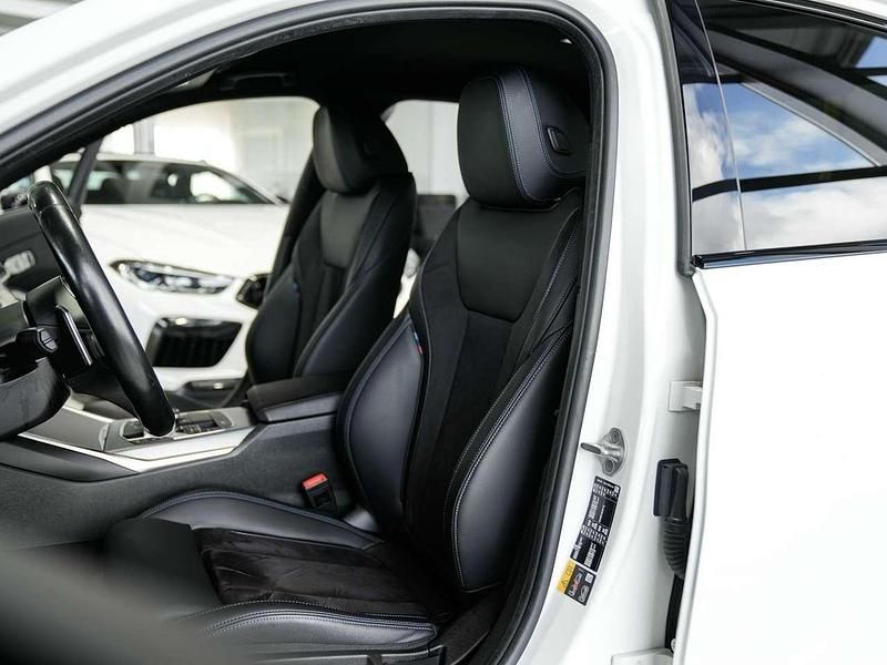 Gebraucht BMW 330e M Sport 292 PS (214 kW) 2023 Alpinweiss iii Limousine
