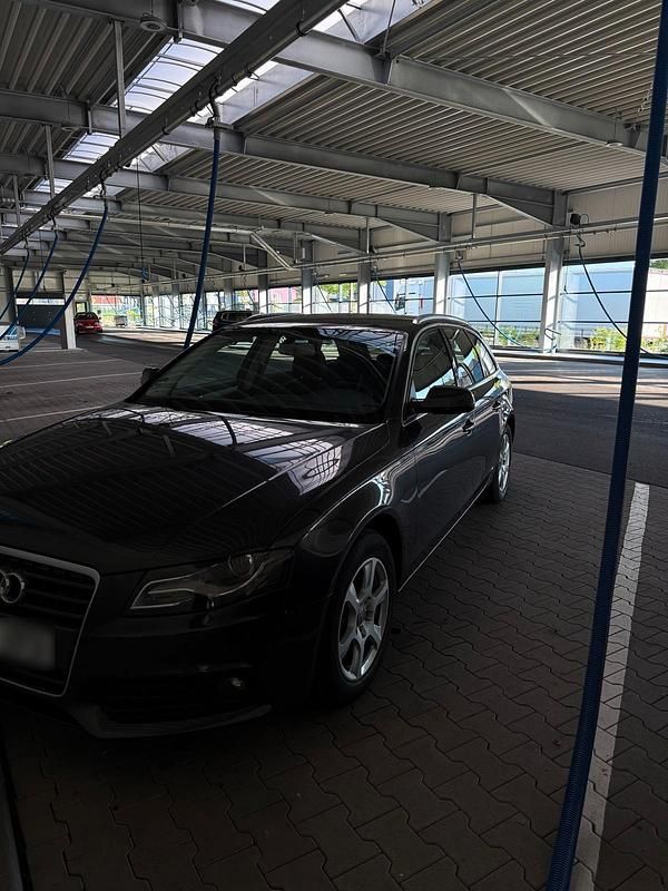 Gebraucht Audi A4 140 PS (102 kW) 2010 Grau Kombi