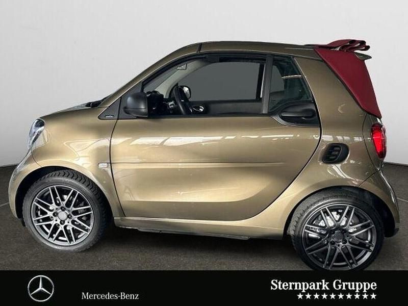 Gebraucht Smart ForTwo Cabrio Passion 90 PS (66 kW) 2017 Gold Cabrio