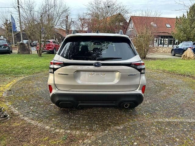 Neu Subaru Forester Active 136 PS (100 kW) 2026 Gold SUV