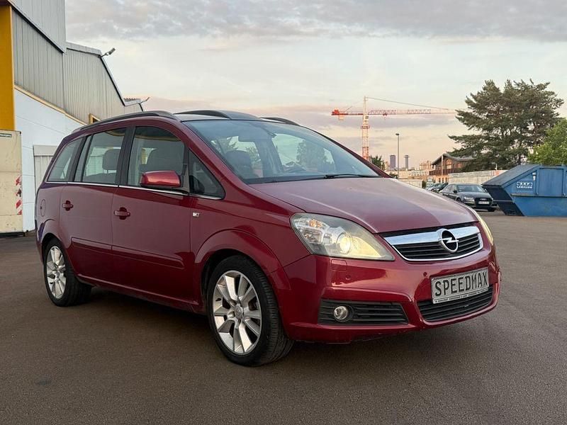 Rot Gebraucht 2006 Opel Zafira Cosmo Van / Kleinbus | 2.990 € (Fairer Preis) - Bild 1/4