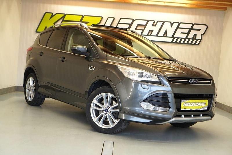 Używany Ford Kuga Titanium 179 KM (131 kW) 2016 Szary SUV