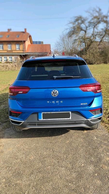 Gebraucht VW T-Roc 190 PS (139 kW) 2018 Blau SUV