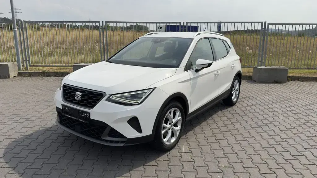 Gebraucht Seat Arona FR 110 PS (80 kW) 2023 Weiß SUV