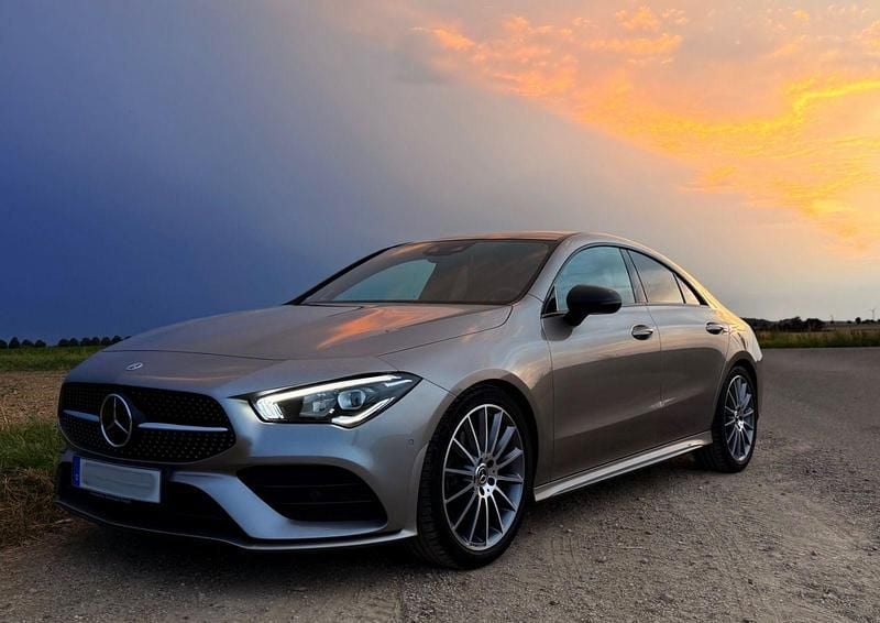 Silber Gebraucht 2020 Mercedes CLA200 AMG line Coupé | 26.700 € (Guter Preis) - Bild 1/4