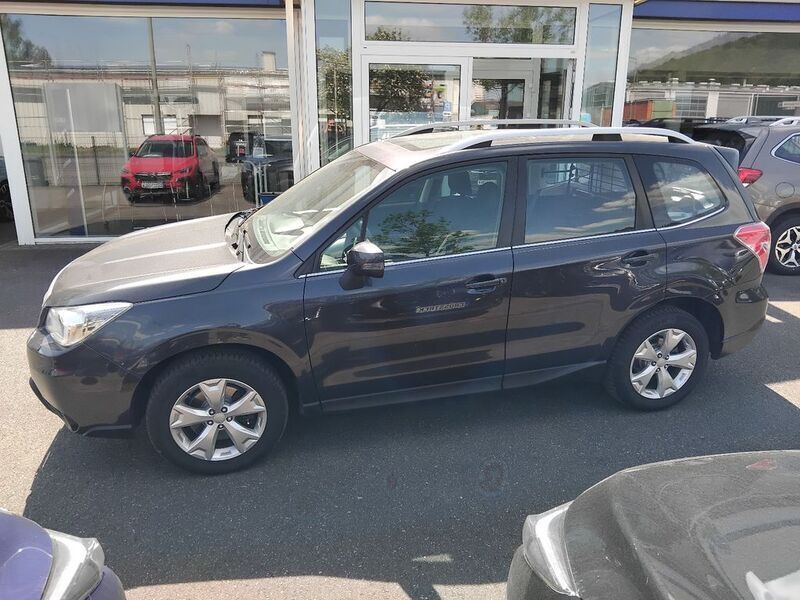 Grau Gebraucht 2015 Subaru Forester Exclusive+ SUV | 13.980 € (Teuer) - Bild 1/4