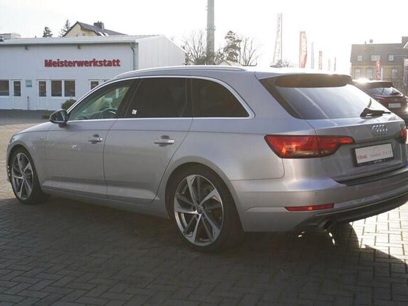 Gebraucht Audi A4 S-Line 150 PS (110 kW) 2018 Silber Kombi