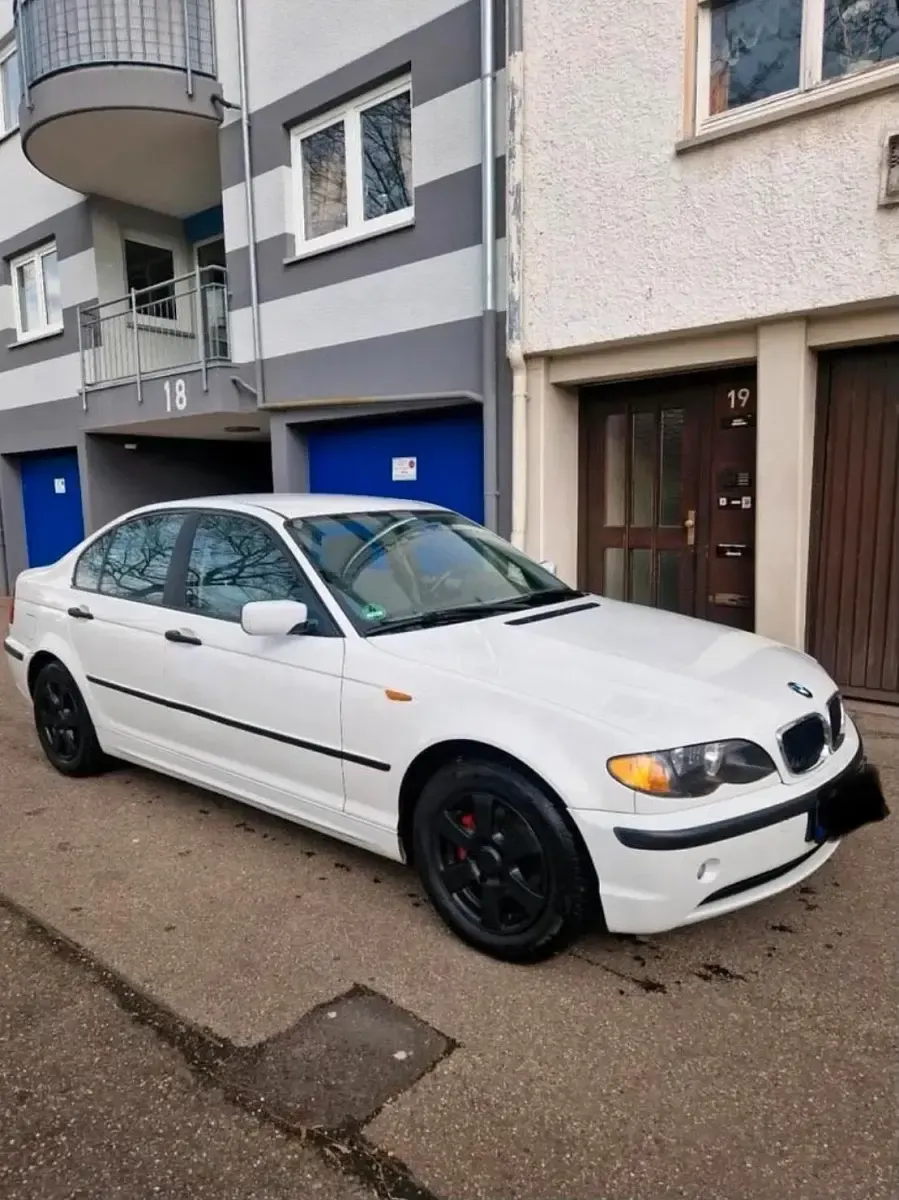 Gebraucht BMW 316 Basis 116 PS (85 kW) 2003 Weiß Limousine