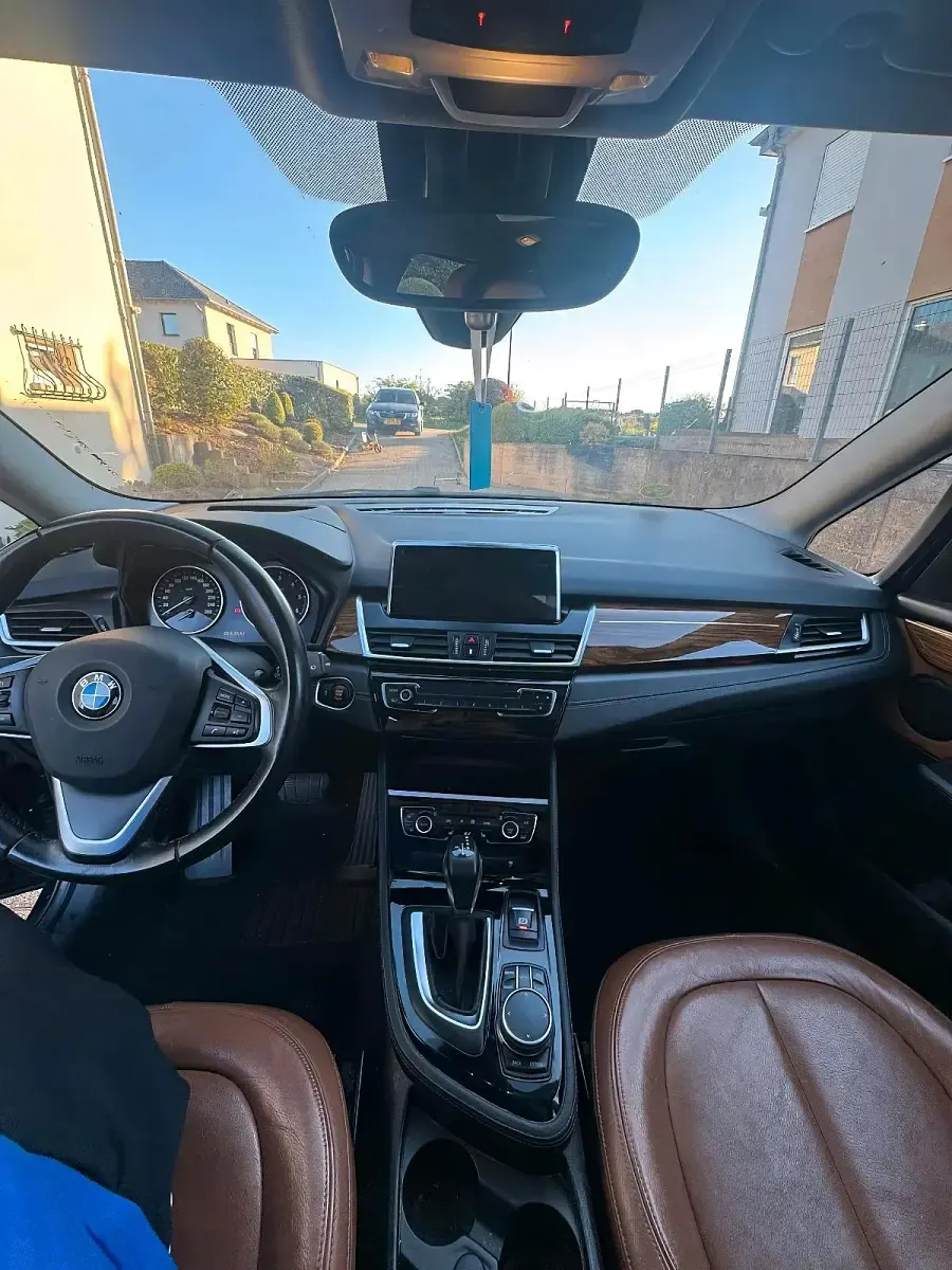 Używany BMW 218 Sport Line 2016 Czarny Sedan/Limuzyna