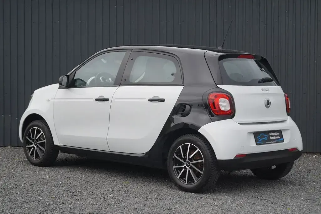 Gebraucht Smart ForFour 71 PS (52 kW) 2019 Weiß Kleinwagen