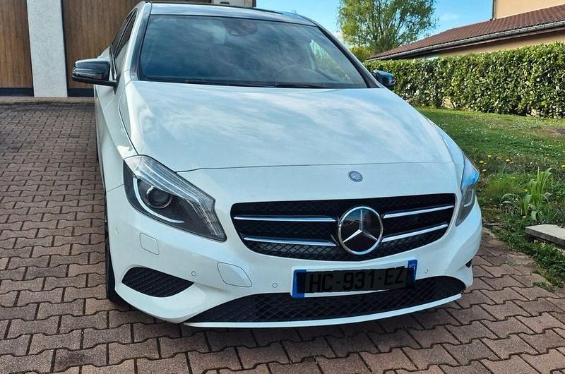Gebraucht Mercedes A220 170 PS (125 kW) 2014 Weiß Limousine