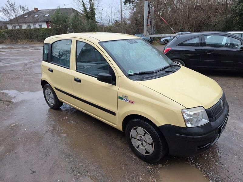 Gelb Gebraucht 2009 Fiat Panda Limousine | 1.200 € (Fairer Preis) - Bild 1/4