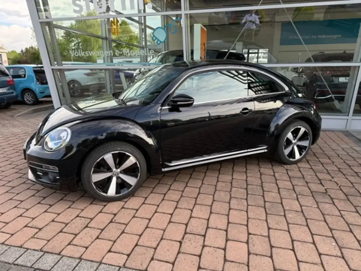 Gebraucht VW Beetle Allstar 150 PS (110 kW) 2016 Deep black perleffekt Kleinwagen