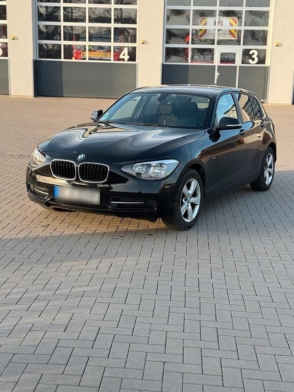 Gebraucht BMW 116 136 PS (100 kW) 2013 Schwarz Kleinwagen