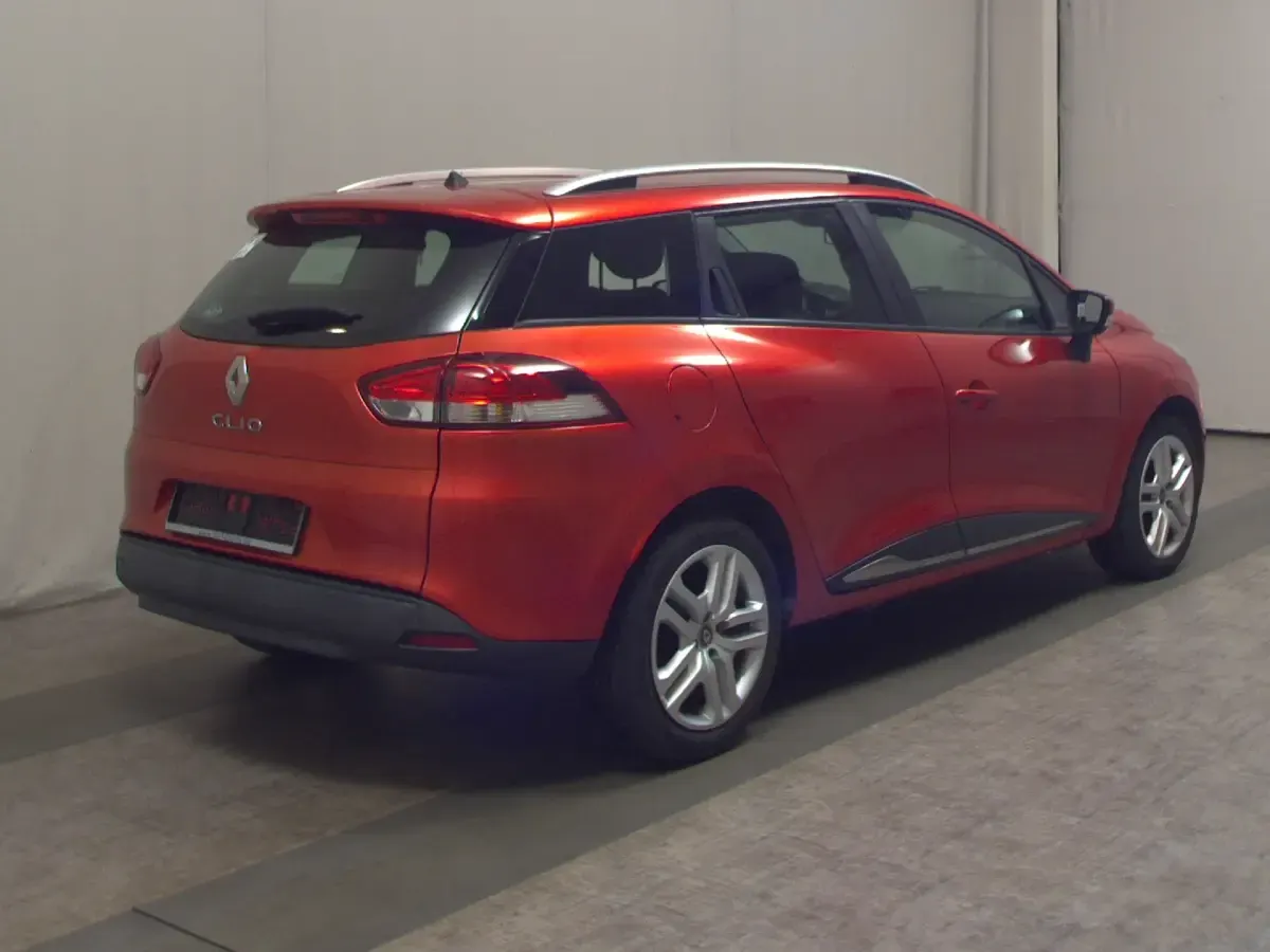 Gebraucht Renault Clio 90 PS (66 kW) 2018 Rot