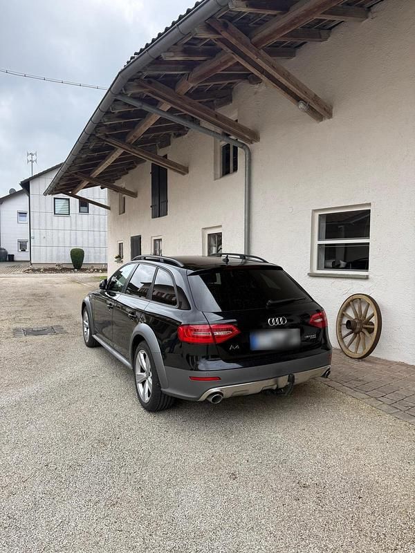Gebraucht Audi A4 Allroad 245 PS (180 kW) 2013 Schwarz Kombi