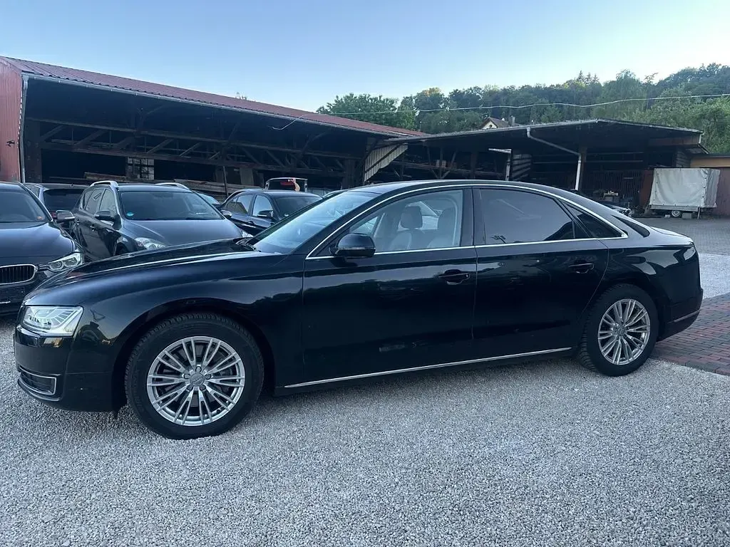 Gebraucht Audi A8 262 PS (192 kW) 2017 Mythosschwarz Limousine