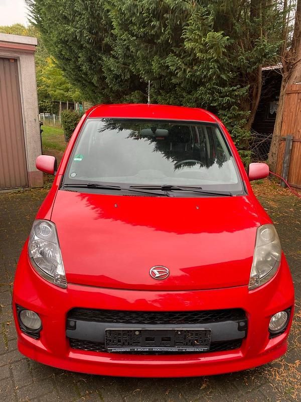 Rot Gebraucht 2008 Daihatsu Sirion Kleinwagen | 1.200 € - Bild 1/4