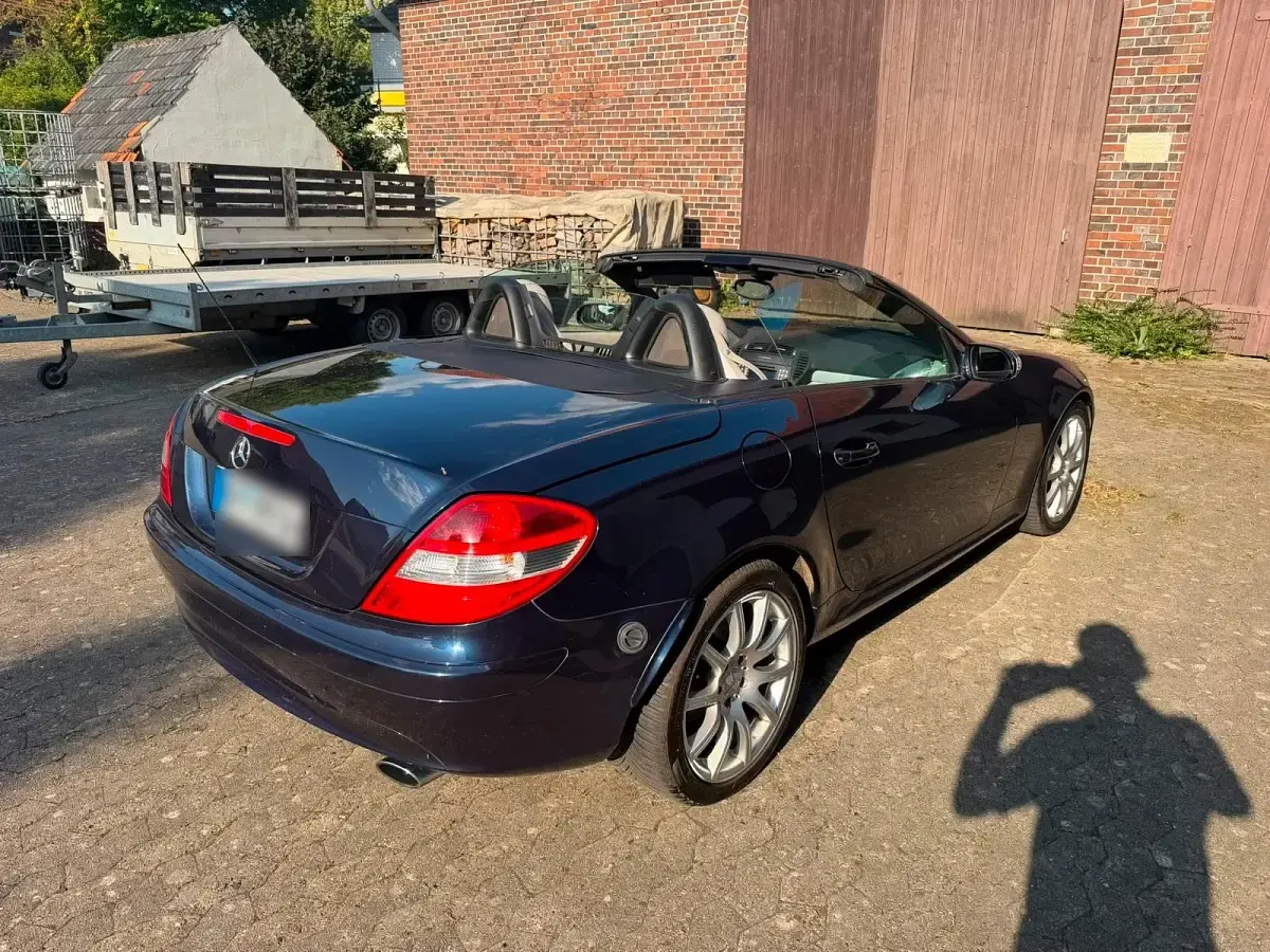 Gebraucht Mercedes SLK280 231 PS (169 kW) 2005 Blau Cabrio