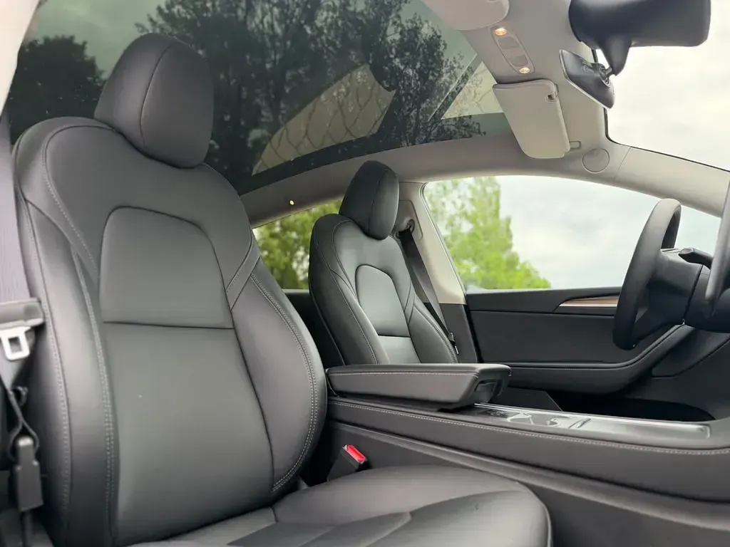 Gebraucht Tesla Model Y RWD 255 kW (347 PS) 2023 Grau SUV