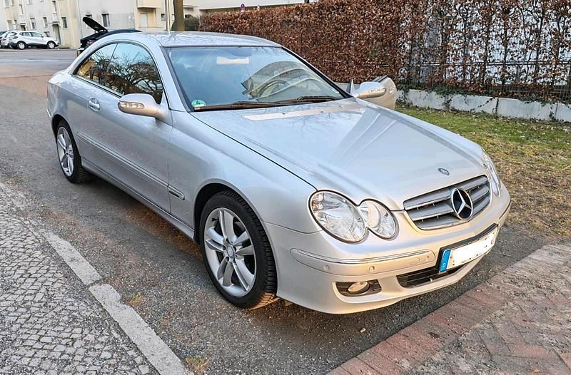 Gebraucht Mercedes CLK200 163 PS (119 kW) 2005 Silber Coupé