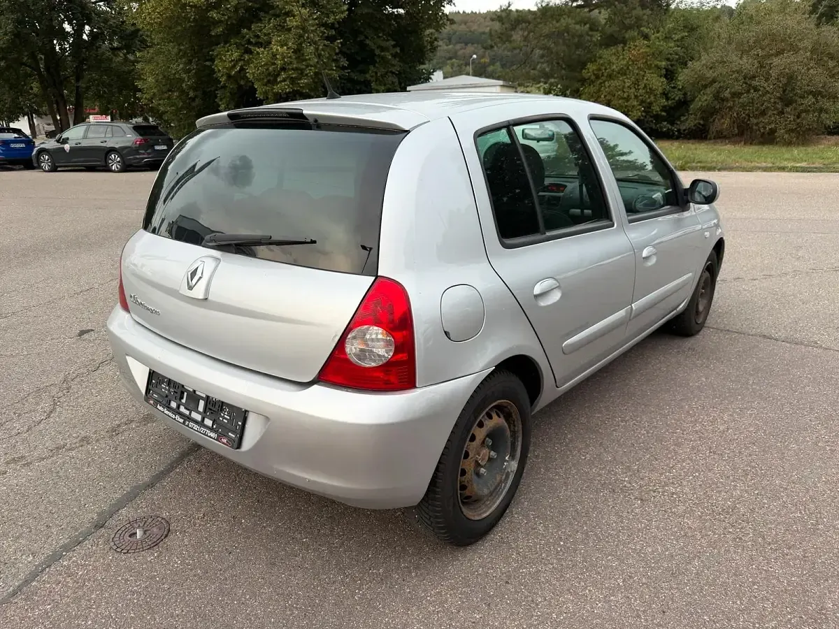 Gebraucht Renault Clio Campus 75 PS (55 kW) 2008 Silber Kleinwagen