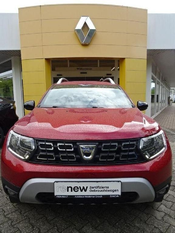 Gebraucht Dacia Duster Celebration 131 PS (96 kW) 2020 Fusionrot (metallic) SUV