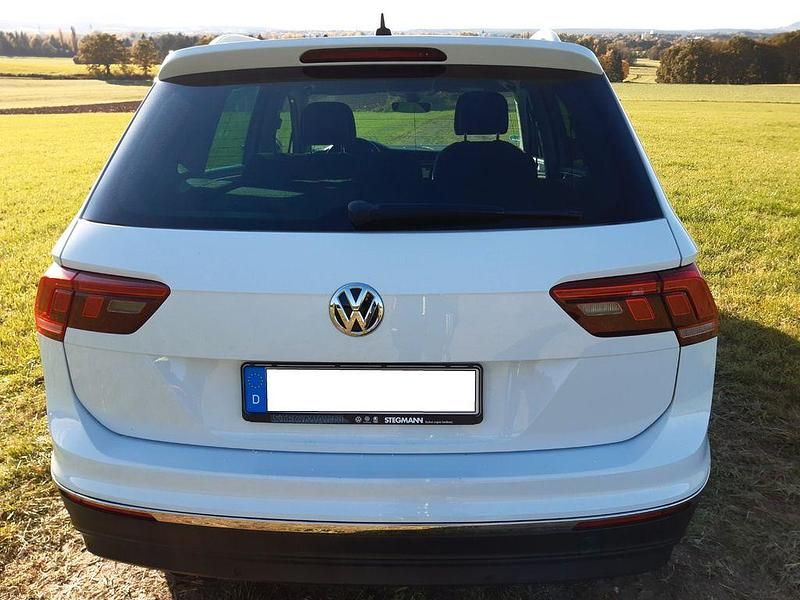 Gebraucht VW Tiguan IQ Drive 150 PS (110 kW) 2019 Weiß SUV