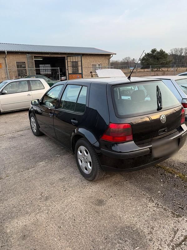 Gebraucht VW Golf IV 110 PS (80 kW) 2002 Schwarz Kleinwagen