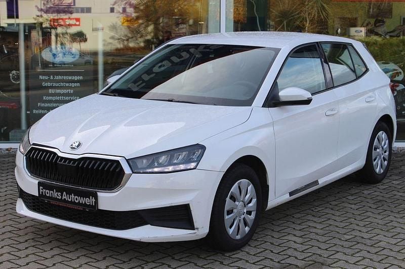Gebraucht Skoda Fabia Active 65 PS (47 kW) 2022 Weiß Limousine