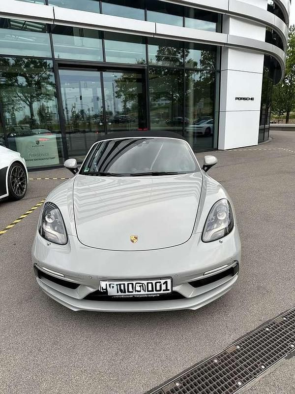 Beige Gebraucht 2019 Porsche 718 Boxster Cabrio | 68.500 € - Bild 1/4