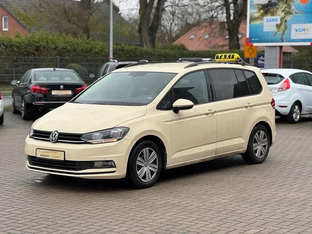 Gebraucht VW Touran 110 PS (80 kW) 2017 Beige Van / Kleinbus