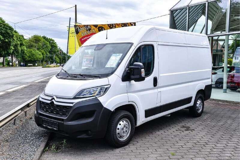 Polarweiß Gebraucht 2021 Citroën Jumper Van / Kleinbus | 24.890 € (Fairer Preis) - Bild 1/2