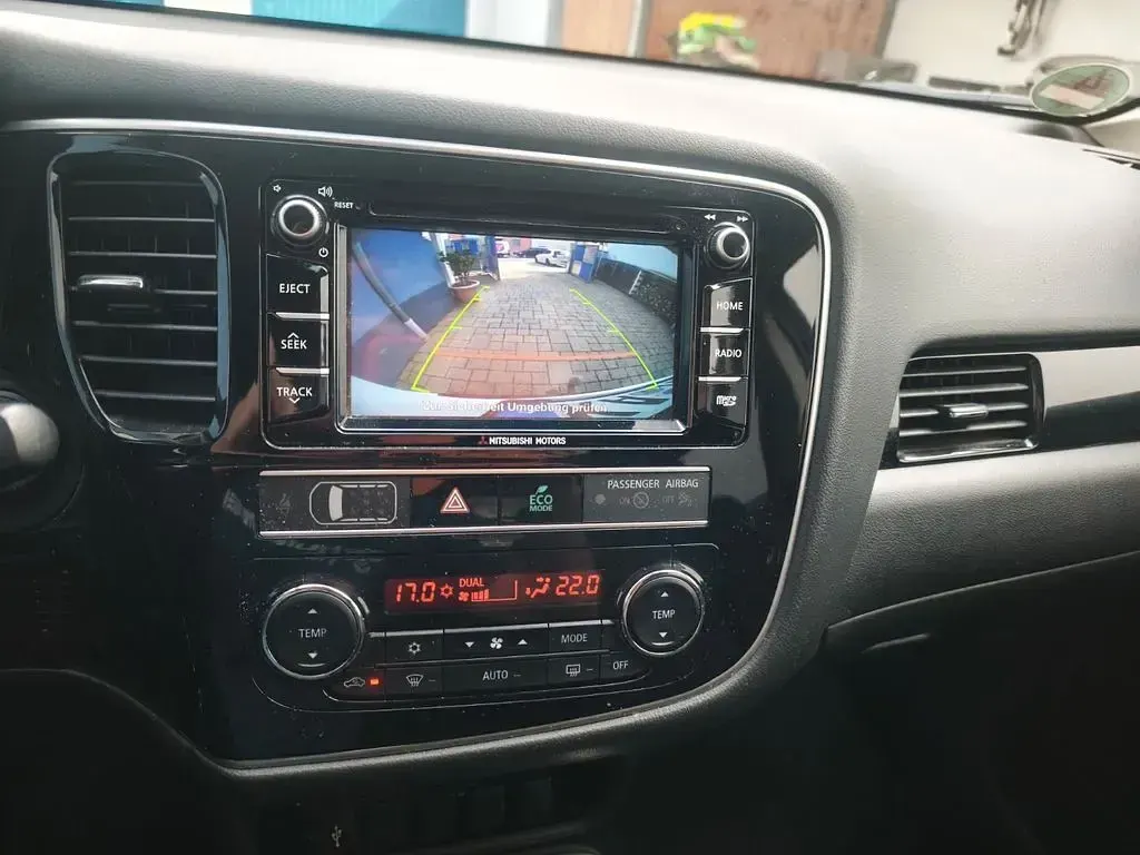 Gebraucht Mitsubishi Outlander Active 150 PS (110 kW) 2019 Weiß SUV