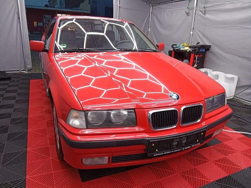 Gebraucht BMW 316 105 PS (77 kW) 2001 Rot Limousine