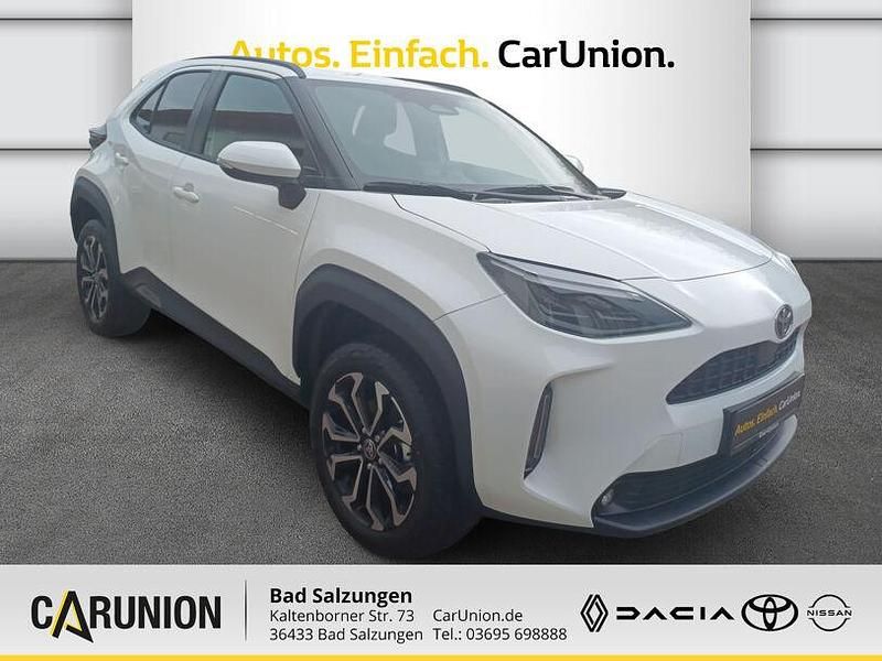 Neu Toyota Yaris Hybrid 131 PS (96 kW) 2025 040 Limousine