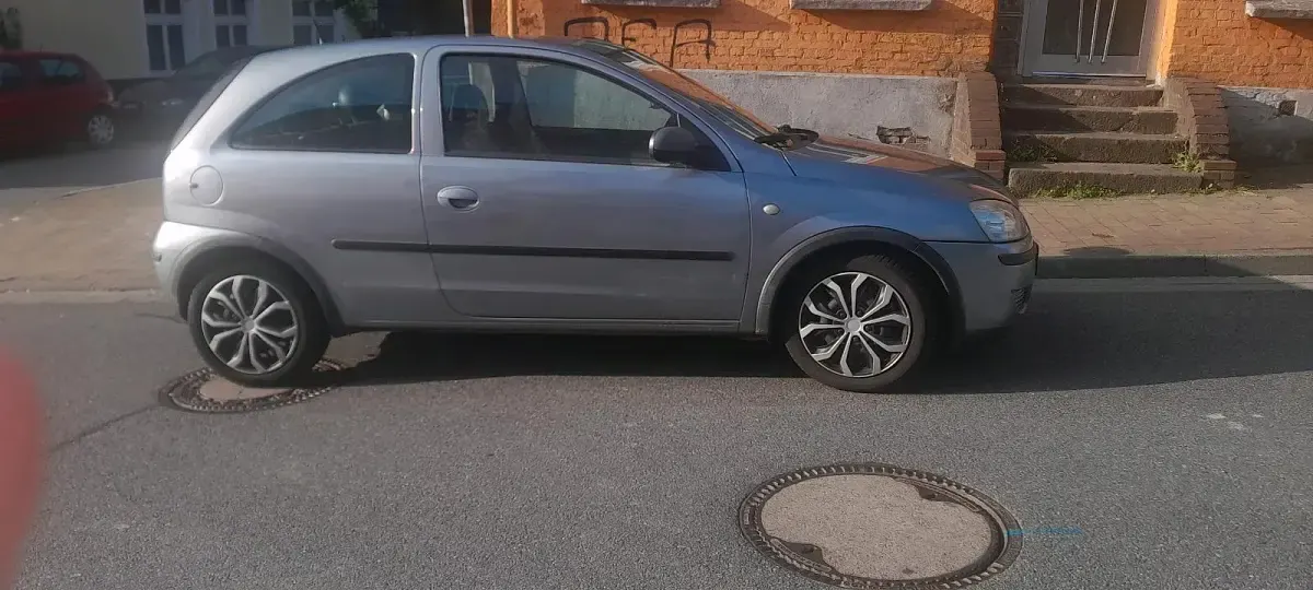 Gebraucht Opel Corsa 70 PS (51 kW) 2006 Silber Kleinwagen