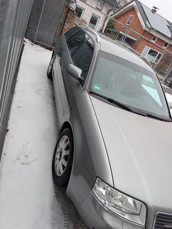 Używany Audi A6 S-Line 179 KM (131 kW) 2003 Srebrny Kombi
